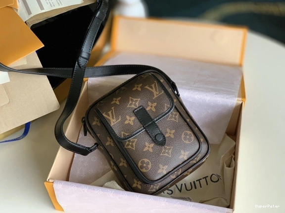 LOUIS Wallet VUITTON Wearable Christopher 0716